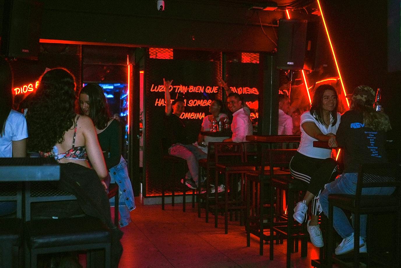Salón de A Kantar lleno en una noche de karaoke
